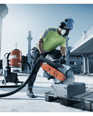 Husqvarna K770 VAC Disc Cutter - 12" Husqvarna K770 VAC Disc Cutter - 12"