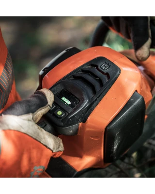 Husqvarna 540i XP® G 10-16” Chainsaw - 36V Battery Husqvarna 540i XP® G 10-16” Chainsaw - 36V Battery