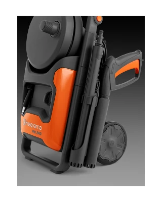 Husqvarna PW 240 Pressure Washer (100-140 Bar / 1450-2330 PSI) - 230V Husqvarna PW 240 Pressure Washer (100-140 Bar / 1450-2330 PSI) - 230V