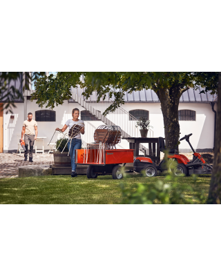 Husqvarna R 112iC Battery Rider c/w 85cm deck Husqvarna R 112iC Battery Rider c/w 85cm deck