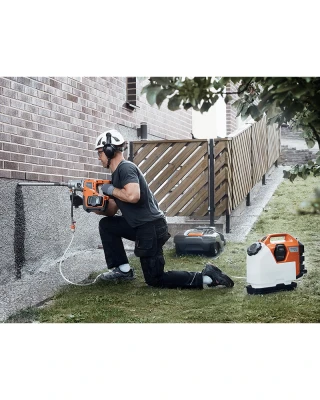 Husqvarna WT15i Pressurised Water Tank - 36V Battery Husqvarna WT15i Pressurised Water Tank - 36V Battery