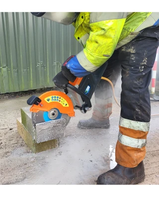 Altrad Belle DC300E+ 12” Disc Cutter - 82V Battery Altrad Belle DC300E+ 12” Disc Cutter - 82V Battery