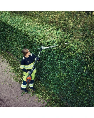 Husqvarna 525iHE3 Pole Hedge Trimmer - 36V Battery Husqvarna 525iHE3 Pole Hedge Trimmer - 36V Battery