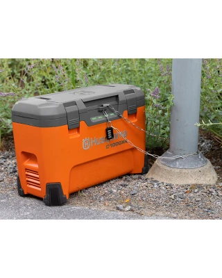 Husqvarna 40-C1000X4 36V Battery Multi-Rack Charger (1000W) Husqvarna 40-C1000X4 36V Battery Multi-Rack Charger (1000W)
