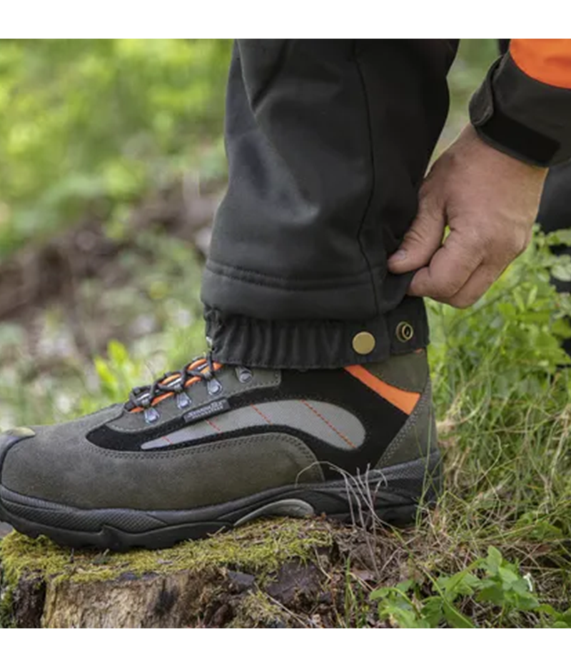 【M】BROCHURE HAIR CUTTER FATIGUE PANTS Husqvarna Brushcutting and Trimmer Trousers, Technical - Red Band UK