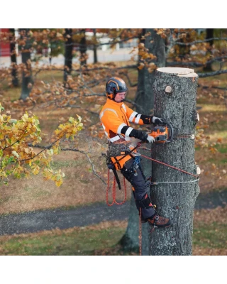 Husqvarna 550i XP® 15-18” Chainsaw - 36V Battery Husqvarna 550i XP® 15-18” Chainsaw - 36V Battery