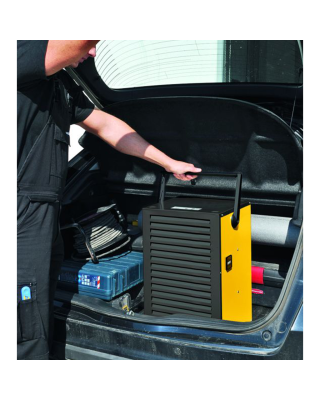 Master DH732 30 Litre Dehumidifier - 240V Master DH732 30 Litre Dehumidifier - 240V