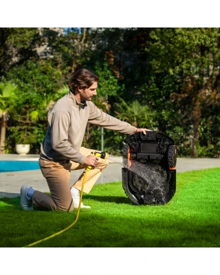 Sunseeker Elite X7 Plus Gen 2 AWD Robotic Lawn Mower (up to 6,000m²) Sunseeker Elite X7 Plus Gen 2 AWD Robotic Lawn Mower (up to 6,000m²)