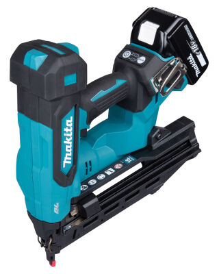 MAKITA DBN610ZJ 18V 16GA BRAD NAILER IN CASE (ANGLED)