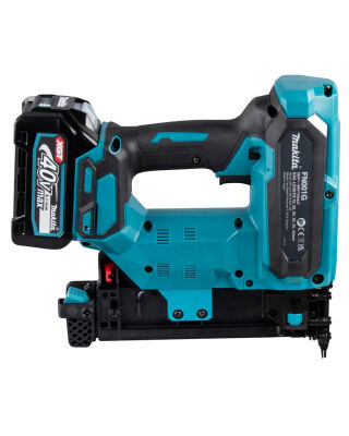 Makita FN001GZ02 40V Brad Nailer 18GA & Case Makita FN001GZ02 40V Brad Nailer 18GA & Case