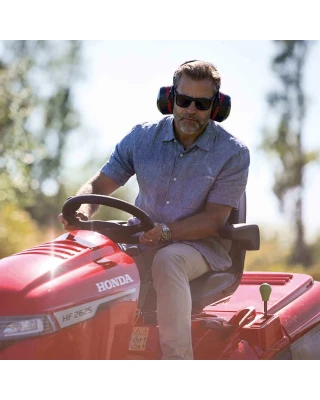 Honda HF 2625 HME 48"/122cm Lawn Tractor Honda HF 2625 HME 48"/122cm Lawn Tractor