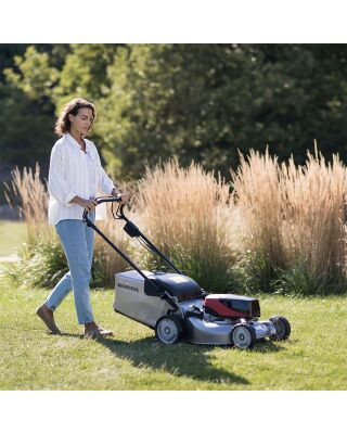 Honda HRX 476 XB 18.5"/47cm Cordless Lawnmower Honda HRX 476 XB 18.5"/47cm Cordless Lawnmower